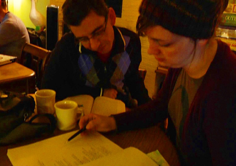 couplechecking3.jpg